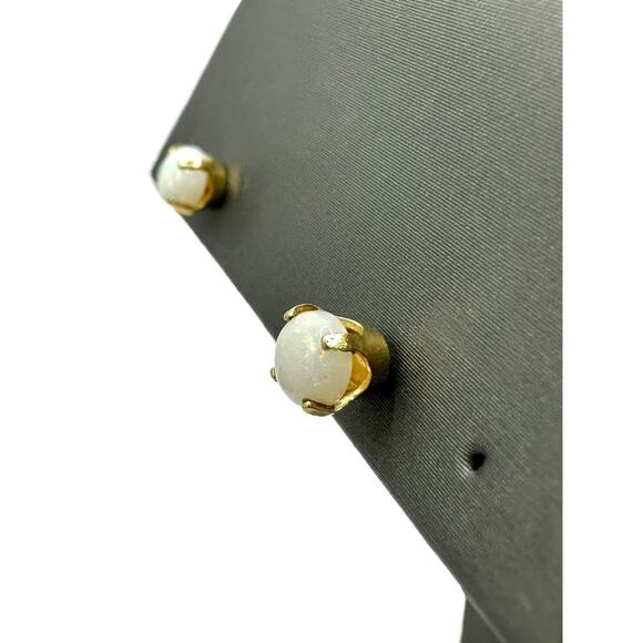 14K Yellow Gold Round Opal Earring Studs (16936) - Picture 6 of 8